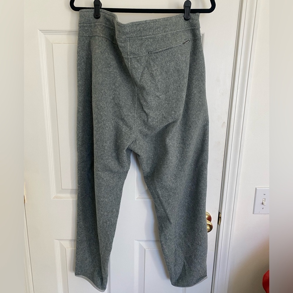 The North Face Heather Gray Fleece Pants - Picture 4 of 6